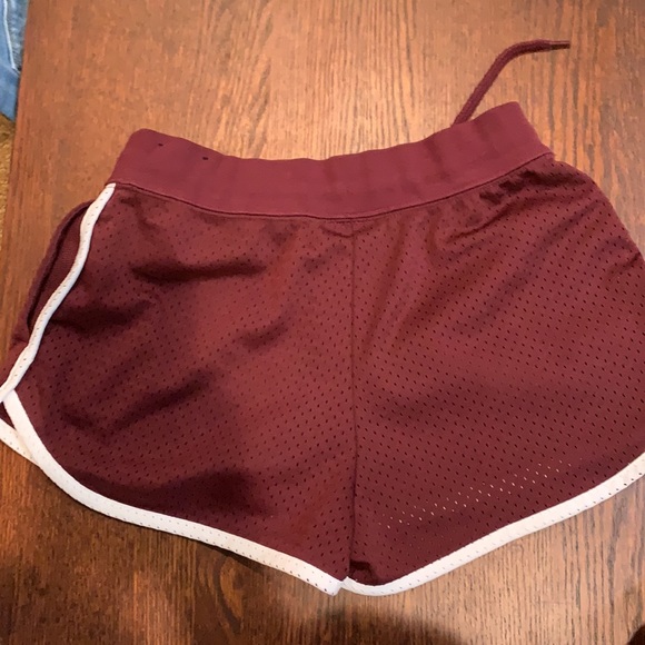 Nike Heritage Mesh Shorts - Picture 3 of 4